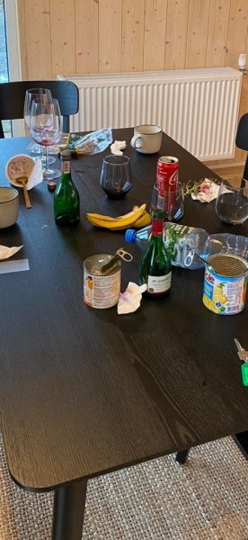 Biðlar til ferðamanna að bæta umgengni – Sýnir myndir af ótrúlegum sóðaskap