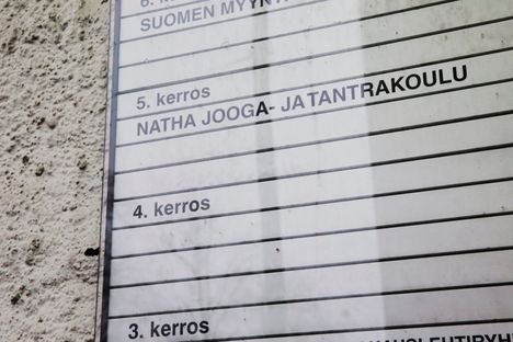 Suomen poliisi jahtasi ”seksikultin” gurua vuosia – jäljet johtavat helsinkiläiseen joogakouluun