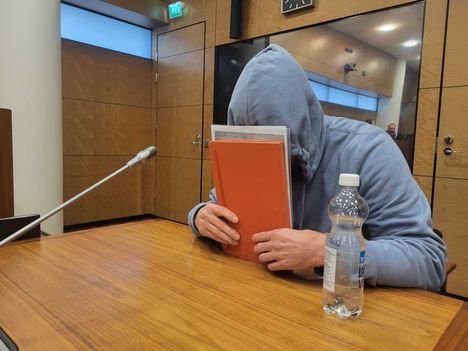 Ullanlinnan murhaajapsykiatri tuotiin oikeuden eteen – näin hän käyttäytyy