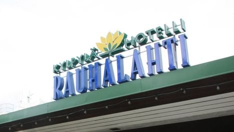 suositussa-kylpylaumlssauml-ongelma-allasshyosasto-saumlppiin-b5f4e1b.jpg