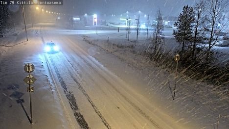 Luistattelija törmäsi hautakiviin