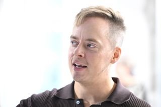 Näin monta Wolt-kuskia voisi palkata Miki Kuusen jätti­tuloilla