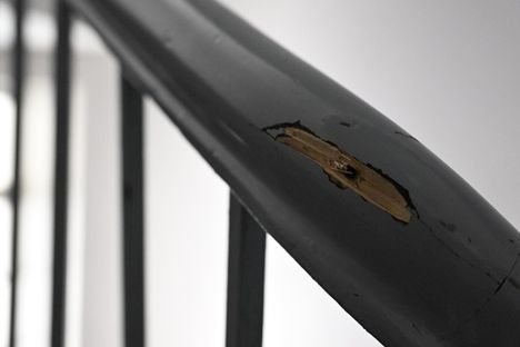 N&auml;in 16-vuotiaan teinipojan ep&auml;ilty ampuja k&auml;ytt&auml;ytyy oikeudessa &ndash; tuomarilta heti huomautus yleis&ouml;lle