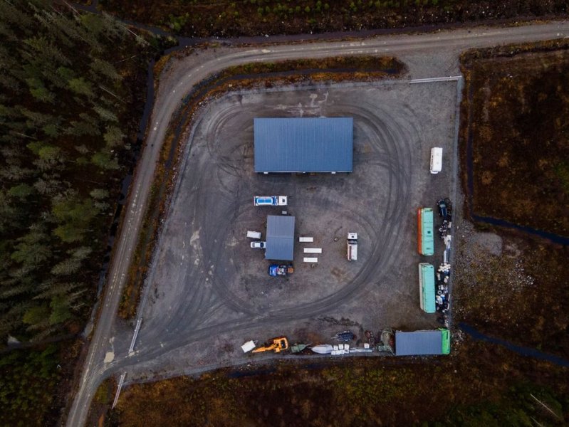 Ven&auml;l&auml;istaustaisen r&auml;j&auml;hde&shy;firman toiminta Suomessa her&auml;tti huolen &ndash; varastoja ymp&auml;ri maata