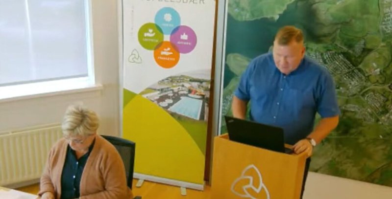 Hjalti &Uacute;rsus krefur Mosfellsb&aelig; um b&aelig;tur &ndash; &bdquo;&Eacute;g &thorn;urfti a&eth; selja t&aelig;kin &aacute; slikk&ldquo;