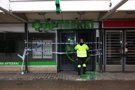 Kontulan ostos&shy;keskuksen raju tulipalo: Mies ehti soittaa h&auml;t&auml;keskukseen ennen kuolemaansa