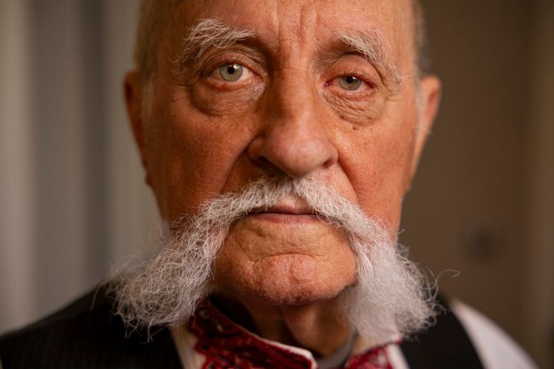 Yksin Ven&auml;j&auml;lle