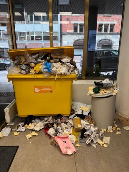 Tiina järkyttyi Postin itsepalvelupisteellä – ”Shokki”